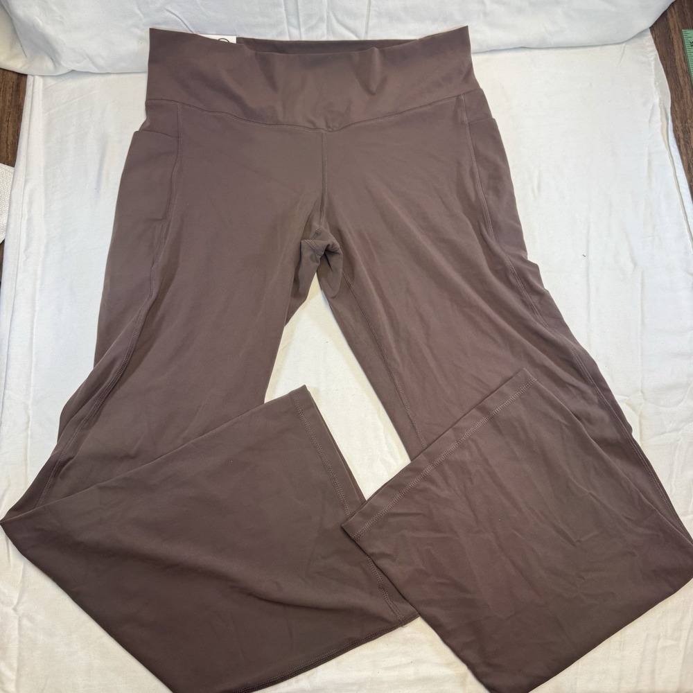 Member's Mark Women's Everyday Stretch Flare Yoga Pant w, Pockets (XXL)